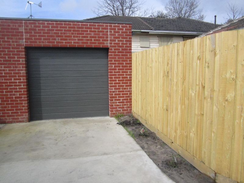 1/27 Edinburgh Street, Clayton VIC 3168