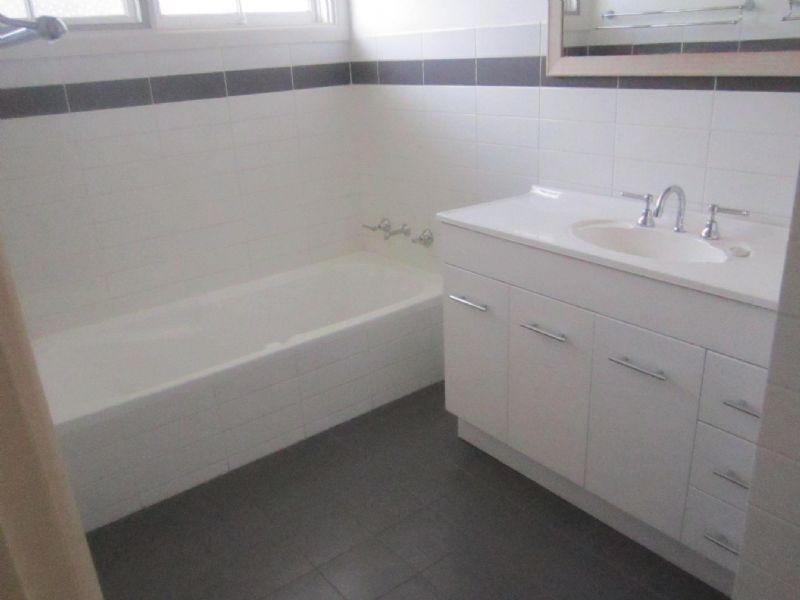 74 Kallay Street, Clayton South VIC 3169