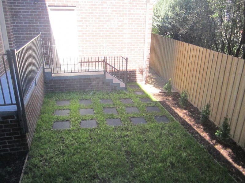 1/58 Margaret Street, Clayton VIC 3168