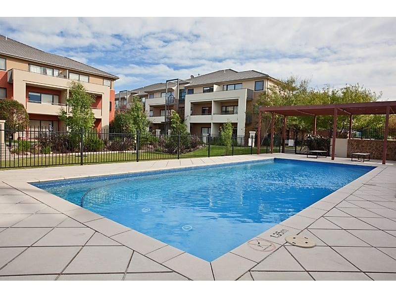 19/2 Monash Green Drive, Clayton VIC 3168