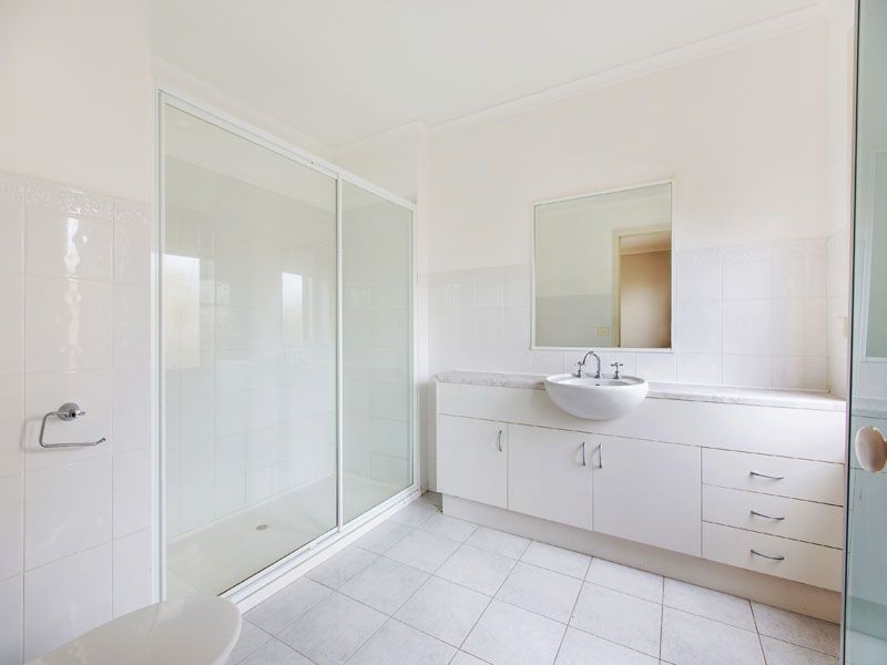 24/6 Willgilson Court, Oakleigh VIC 3166
