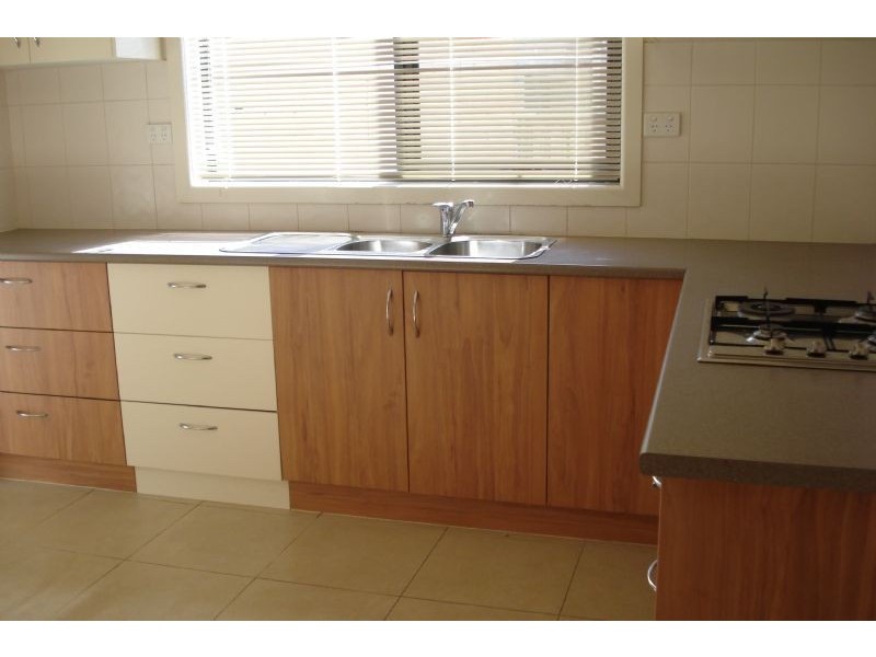 1/143 Moriah Street, Clayton VIC 3168