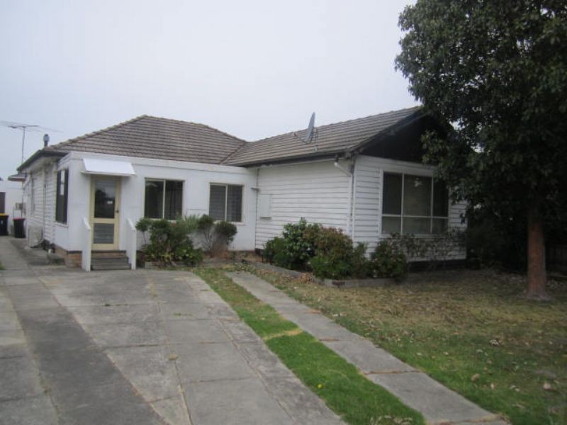 32 Frank Avenue, Clayton South VIC 3169