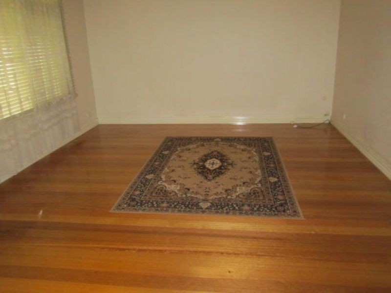 32 Frank Avenue, Clayton South VIC 3169