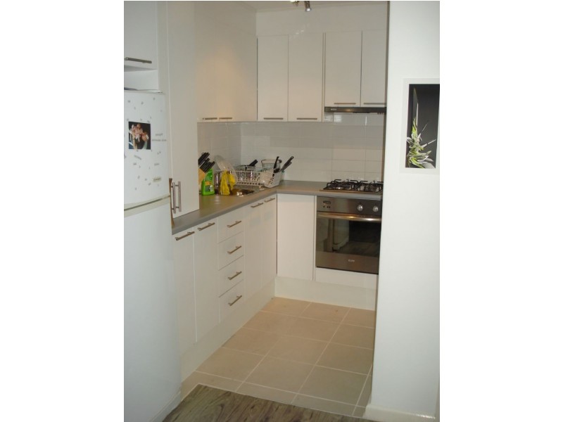 8/194 Neerim Road, Carnegie VIC 3163