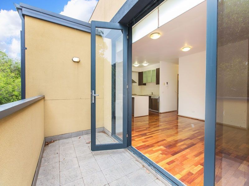 10/8-10 Browns Road, Clayton VIC 3168