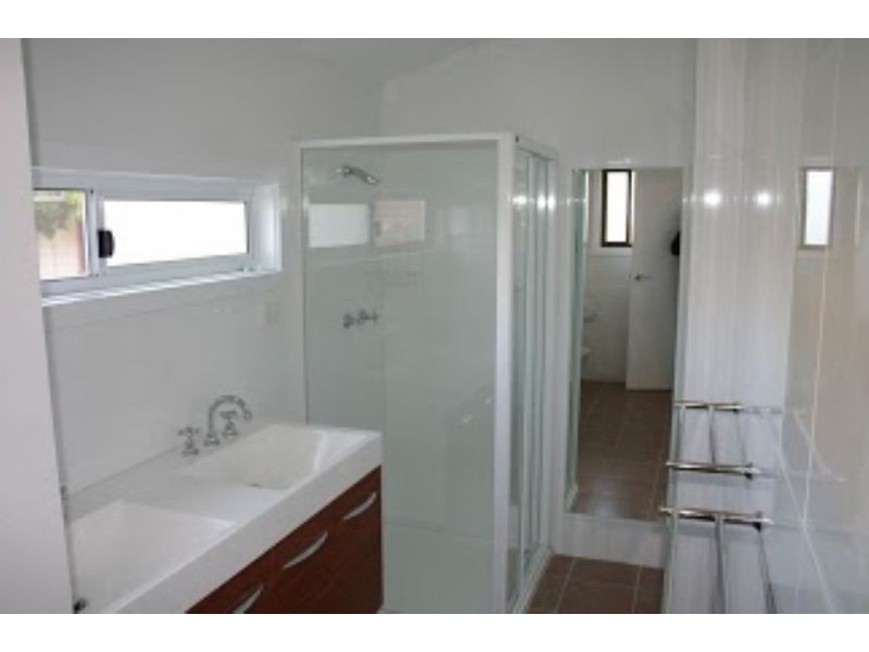 Room 6/70 Kanooka Grove, Clayton VIC 3168