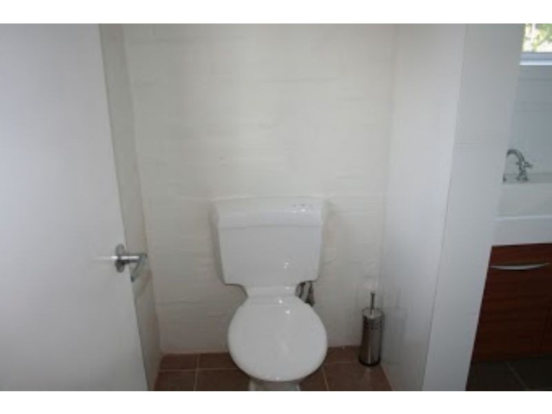 Room 6/70 Kanooka Grove, Clayton VIC 3168