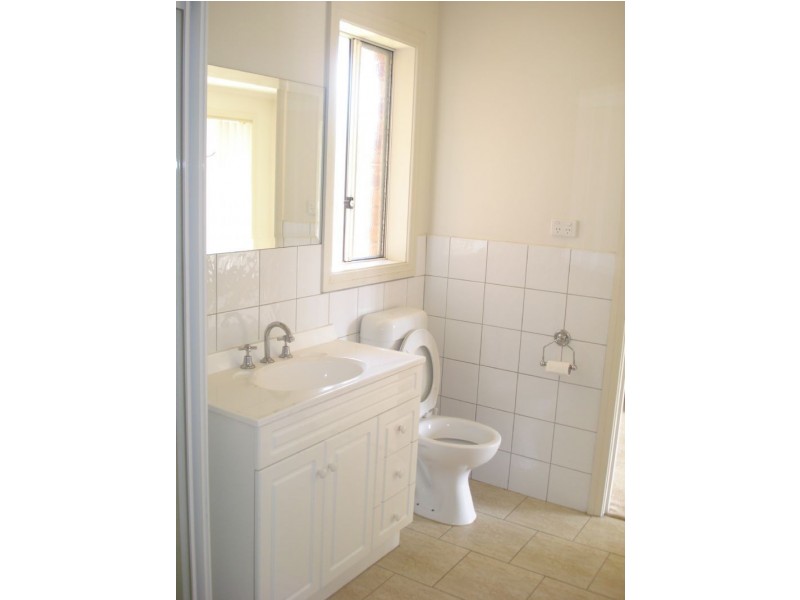 1/81-83 Clayton Road, Oakleigh East VIC 3166