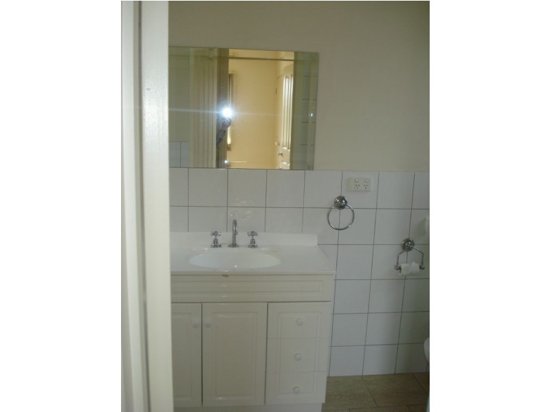 1/81-83 Clayton Road, Oakleigh East VIC 3166