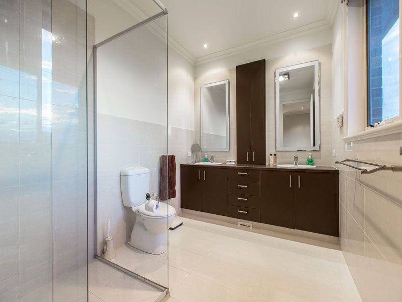 43 Springs Road, Clayton South VIC 3169