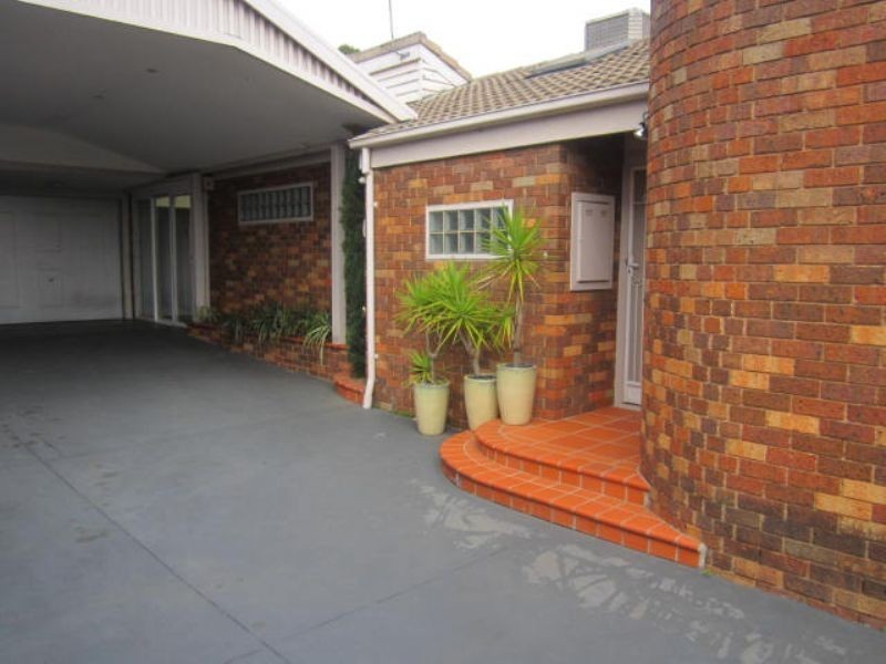 4/30 Clarendon Avenue, Oakleigh South VIC 3167