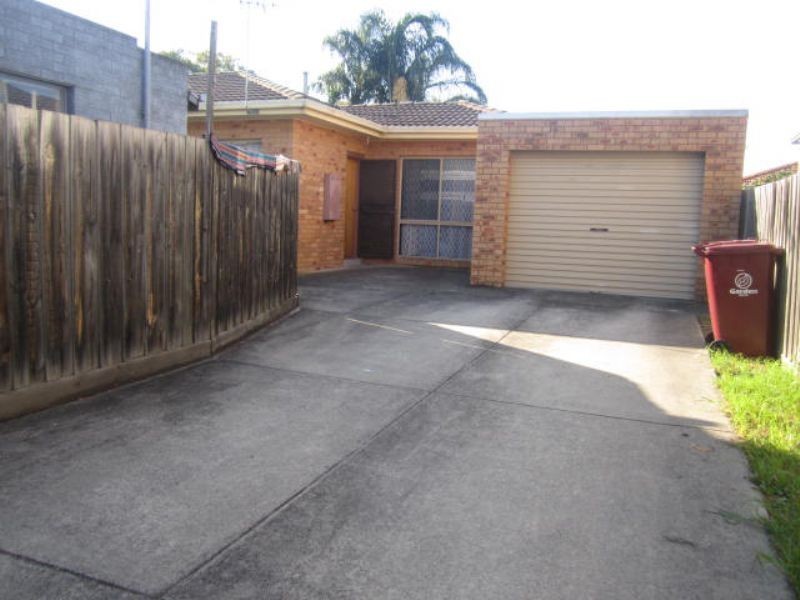 2/3 Andrew Street, Springvale VIC 3171