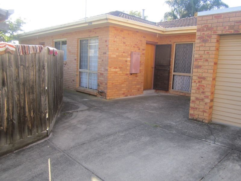 2/3 Andrew Street, Springvale VIC 3171