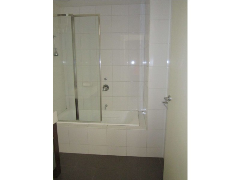 36/210 – 220 Normanby Road, Clayton VIC 3168