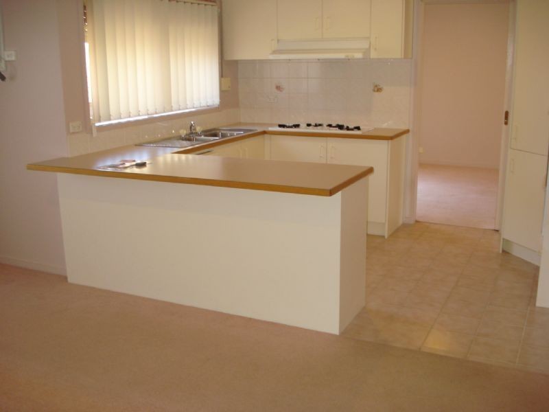 1/4 Hammence Street, Glen Waverley VIC 3150