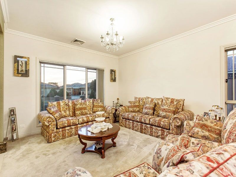 47 Glenelg Drive, Clayton South VIC 3169