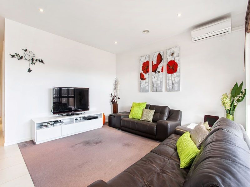 25 Botanic Drive, Clayton South VIC 3169