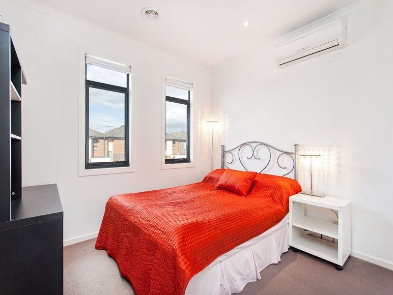 25 Botanic Drive, Clayton South VIC 3169