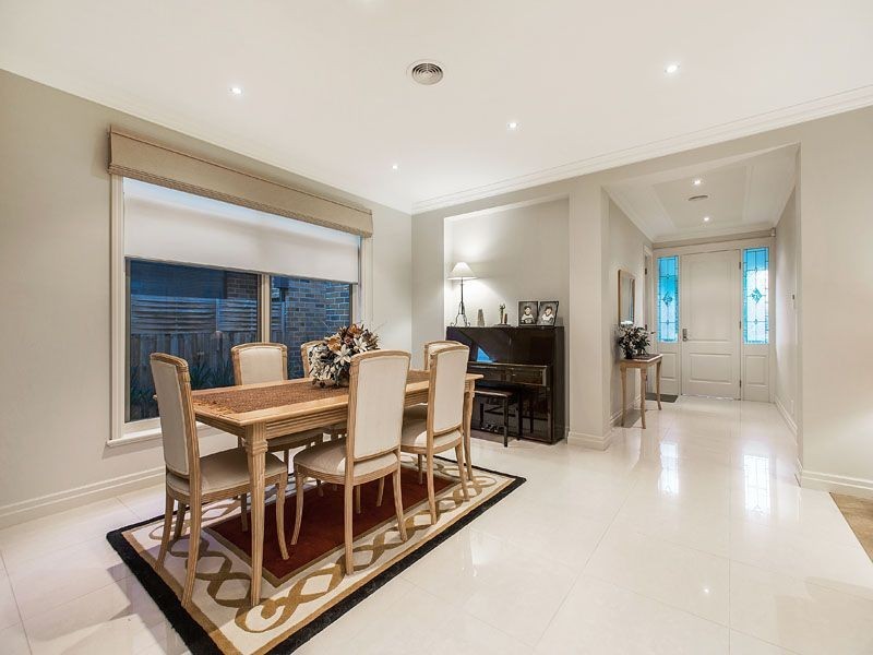 43 Springs Road, Clayton South VIC 3169