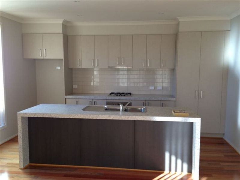 3/4 Allwen Court, Clayton South VIC 3169