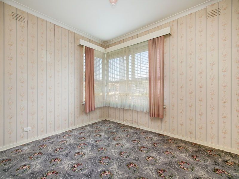 2 Brentwood Close, Clayton South VIC 3169