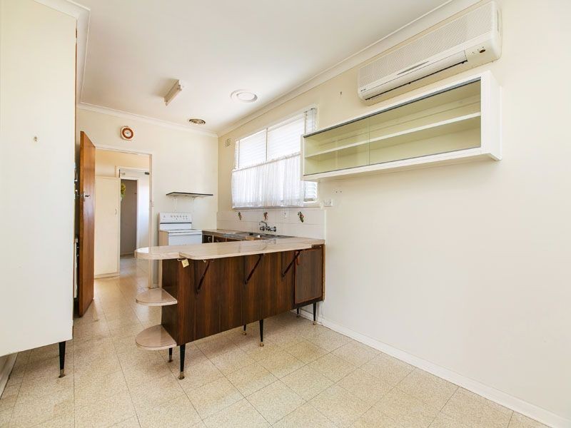 2 Brentwood Close, Clayton South VIC 3169