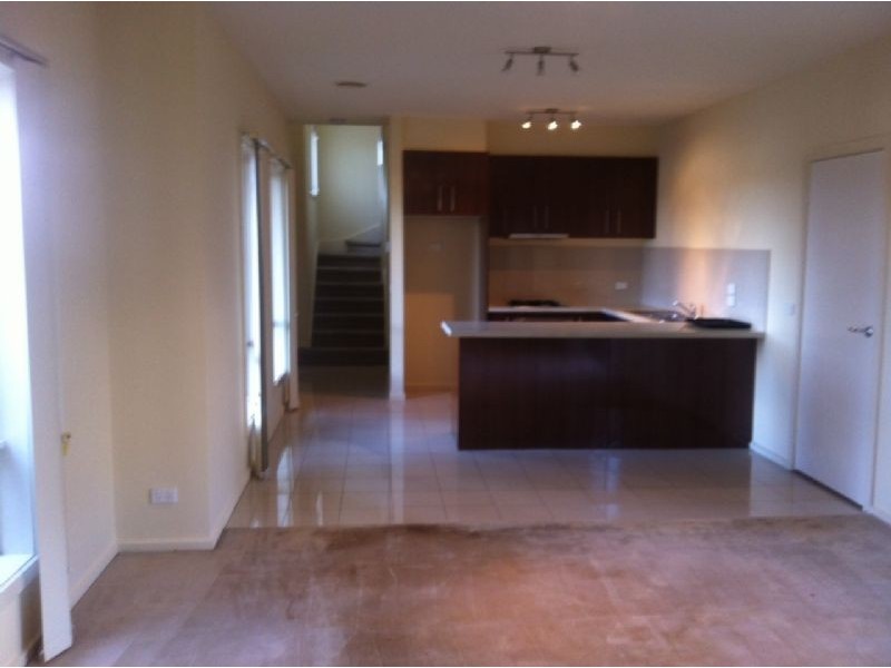 1/699-701 Heatherton Road, Clayton South VIC 3169