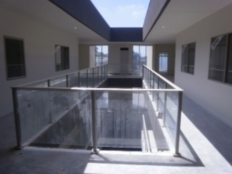 1, 27 , 31/4 Hutton Road, Dandenong VIC 3175