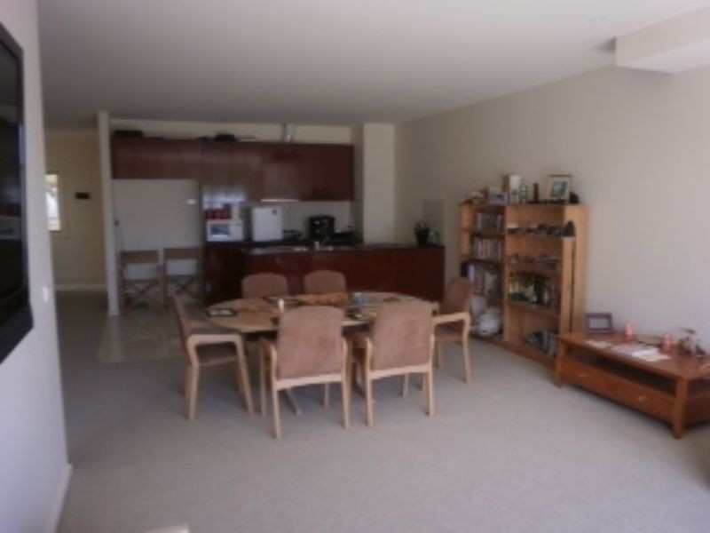 1, 27 , 31/4 Hutton Road, Dandenong VIC 3175