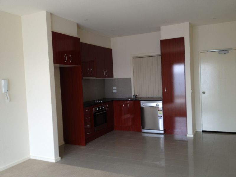 1, 27 , 31/4 Hutton Road, Dandenong VIC 3175