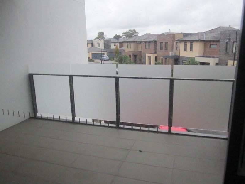 B222/61-111 Rosebank Avenue, Clayton South VIC 3169