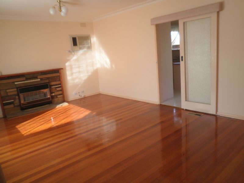 88 Whites Lane, Glen Waverley VIC 3150