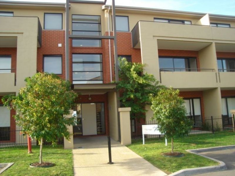 12/1 Monash Green Drive, Clayton VIC 3168