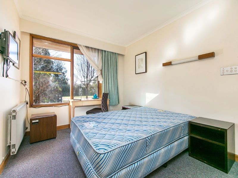 1/1213 Centre Road, Clayton VIC 3168