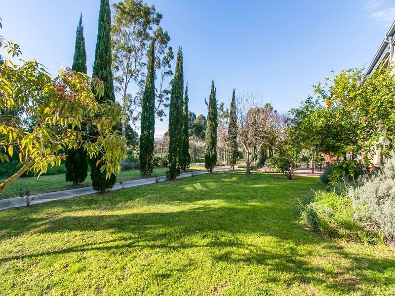 1/1213 Centre Road, Clayton VIC 3168