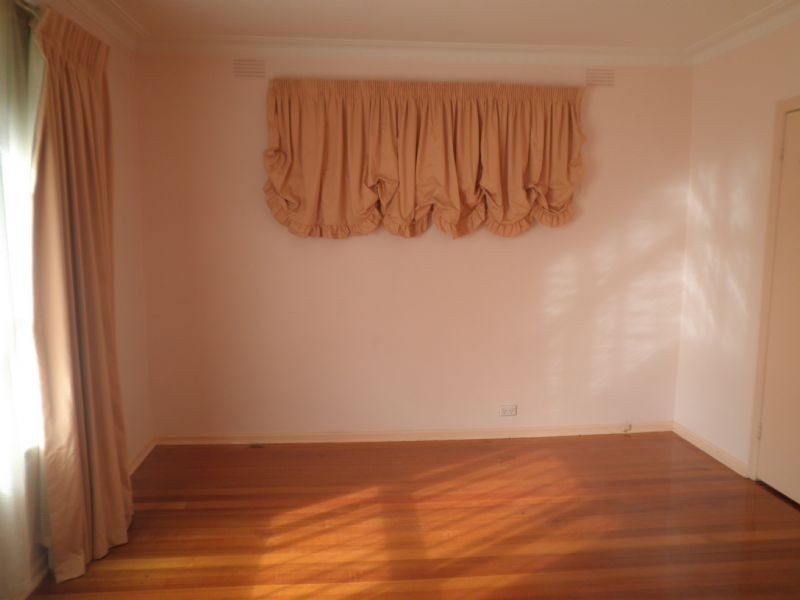 88 Whites Lane, Glen Waverley VIC 3150