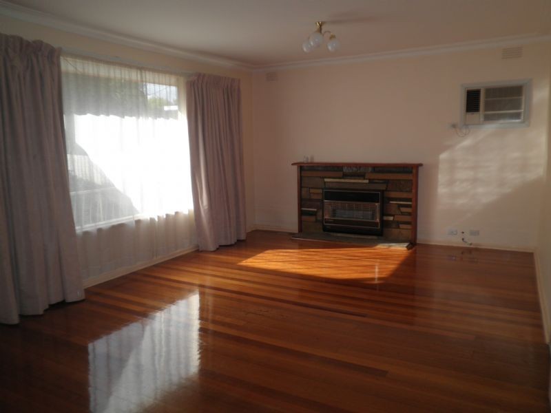 88 Whites Lane, Glen Waverley VIC 3150