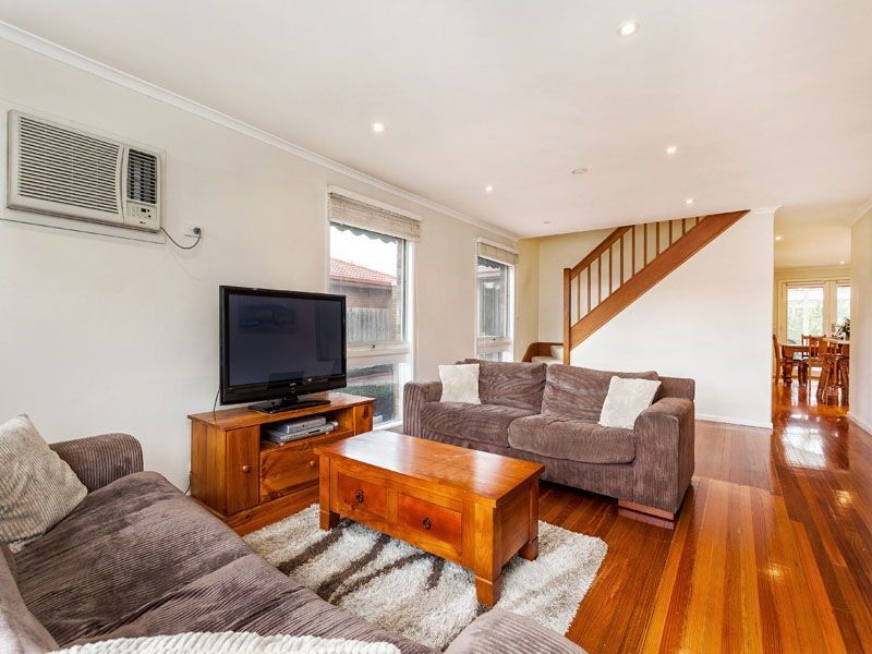 21 Newcombe Court, Clayton South VIC 3169