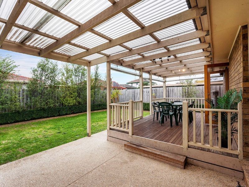 21 Newcombe Court, Clayton South VIC 3169
