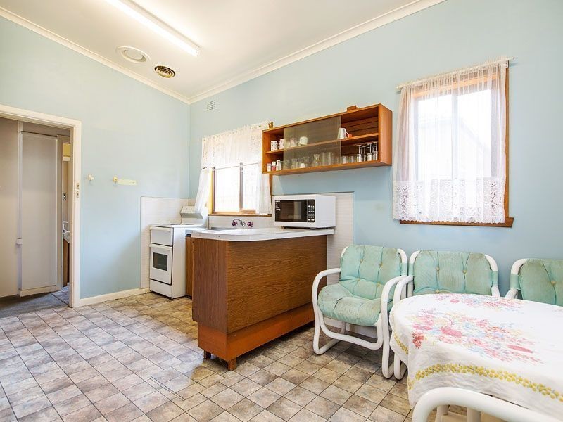 92 View Street, Clayton VIC 3168