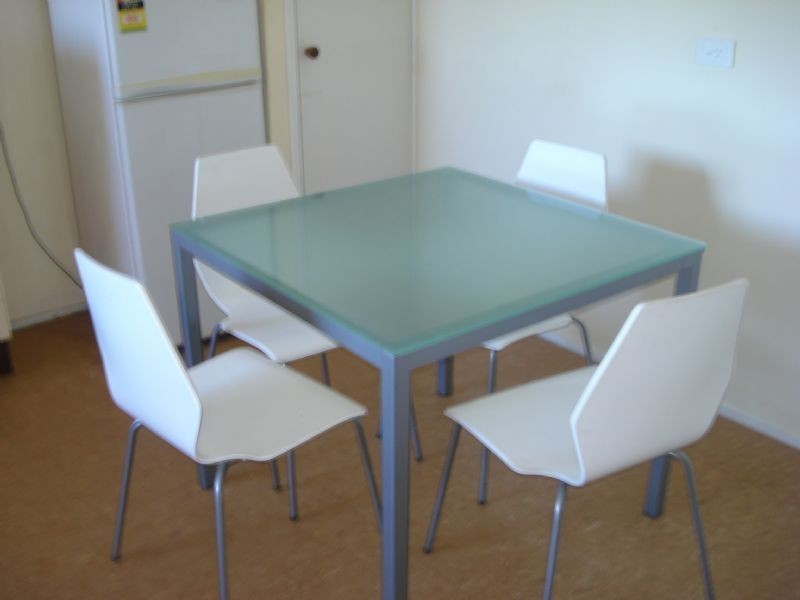 2/8 Dennis Street, Clayton VIC 3168