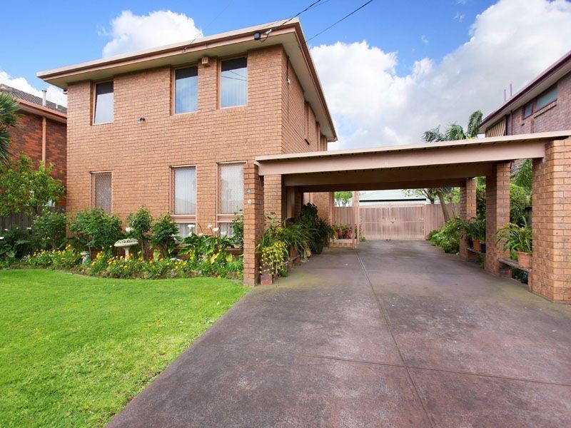 9 Carbine Avenue, Clarinda VIC 3169