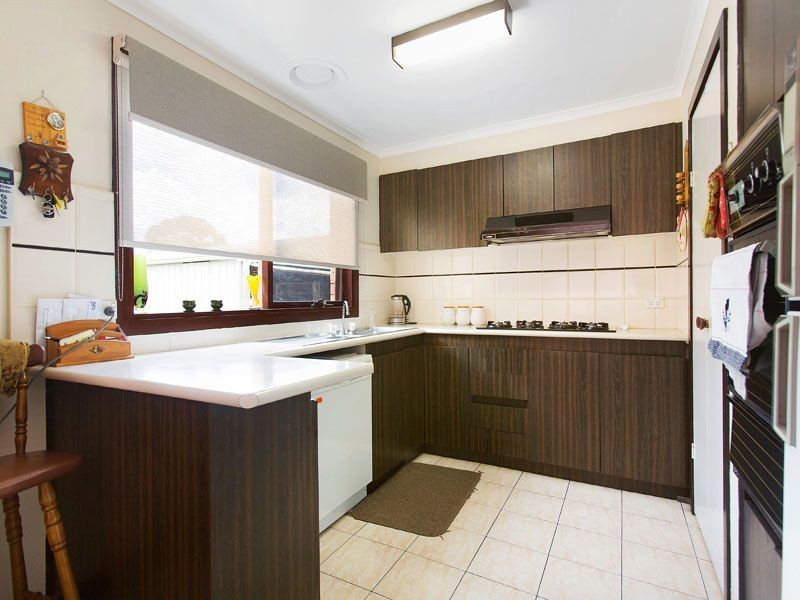 9 Carbine Avenue, Clarinda VIC 3169