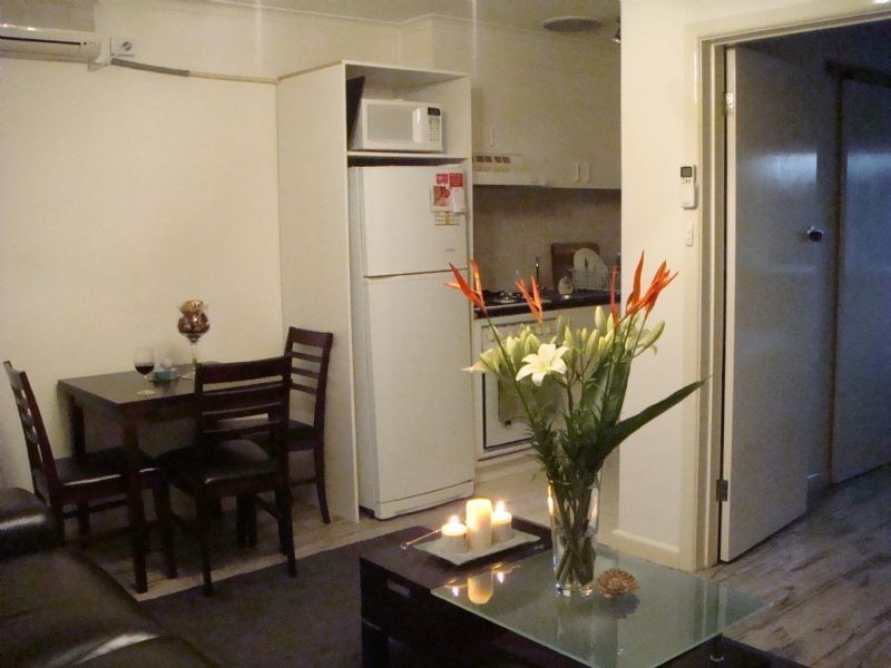 8/194 Neerim Road, Carnegie VIC 3163