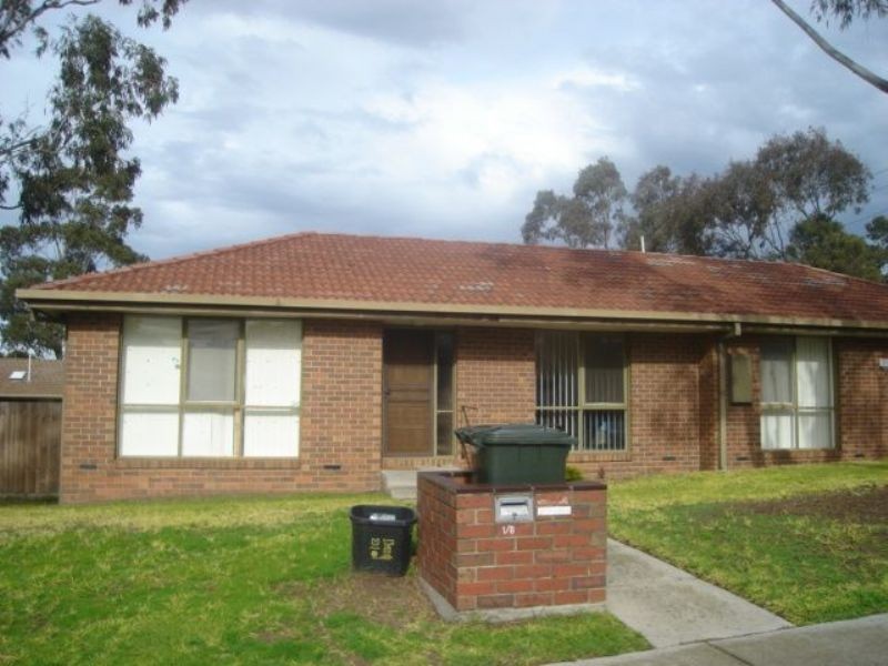 1/8 Dennis street, Clayton VIC 3168