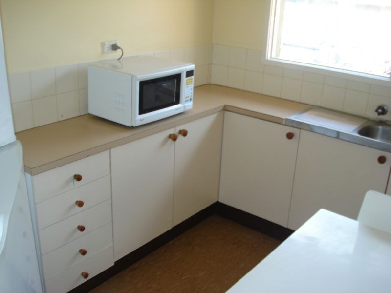 1/8 Dennis street, Clayton VIC 3168