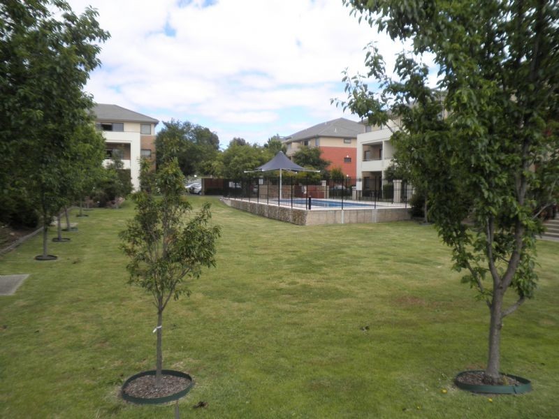 23/2 Greenfield Drive, Clayton VIC 3168