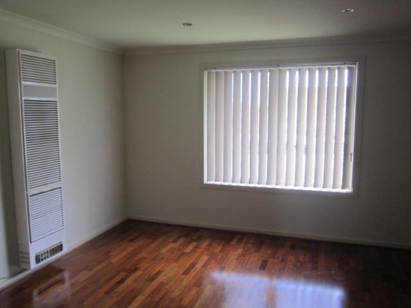 2/4 Allwen Court, Clarinda VIC 3169