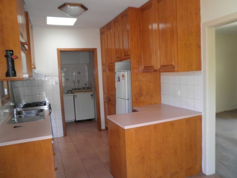 1/8 Tobias Ave, Glen Waverley VIC 3150